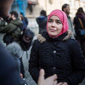 16.10.2015 - Helping the refugees is helping people in need