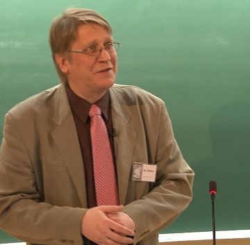 4.3.2014 - Visiting Professor from Estonia Teaches for a Semester in Prague