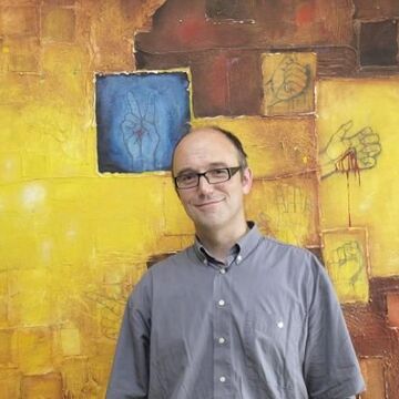  - Faculty teacher wins prize for recent publication