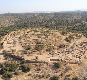  - Prague theologians excavate on the site of the battle between David and Goliath