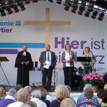  - Gigerbread hearts from the Diakonie featured at the Kirchentag 