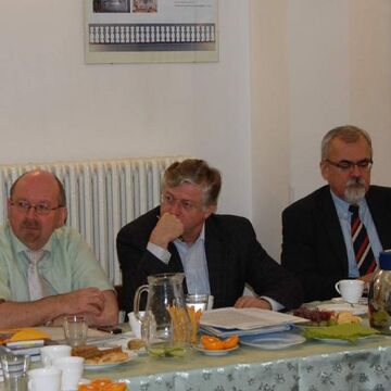  - Round Table 2011