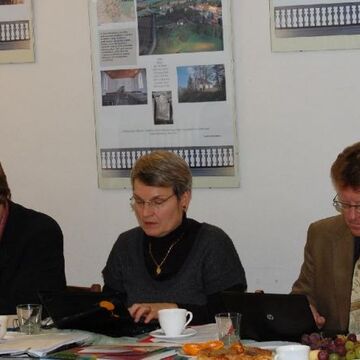  - Round Table 2011