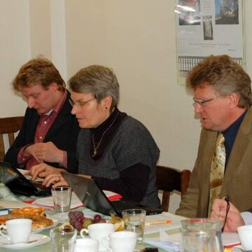  - Round Table 2011
