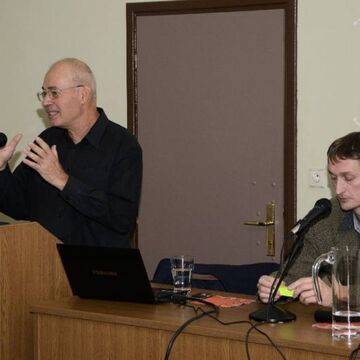  - Ein Archäologe aus Jerusalem und ein Jesuit aus Indien unter den Gastdozenten an der Prager Fakultät 